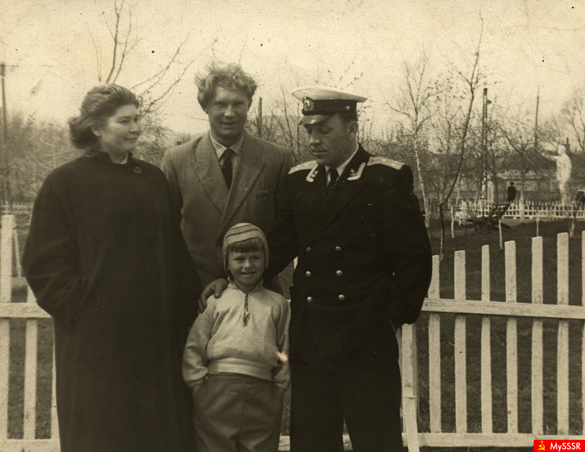1961. , 